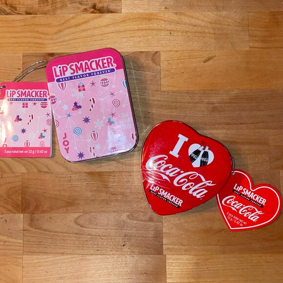 2 Lip Smackers 3 lip balm tins, Holiday,  Coca Cola Valentine Heart, Sealed New - Picture 1 of 5